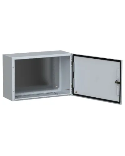 ЩМП-40.60.25 УХЛ1 IP66 400x600x250 TITAN 5 (TI5-10-N-040-060-025-66). Шкаф металлический с монтажной платой. IEK в Новосибирске